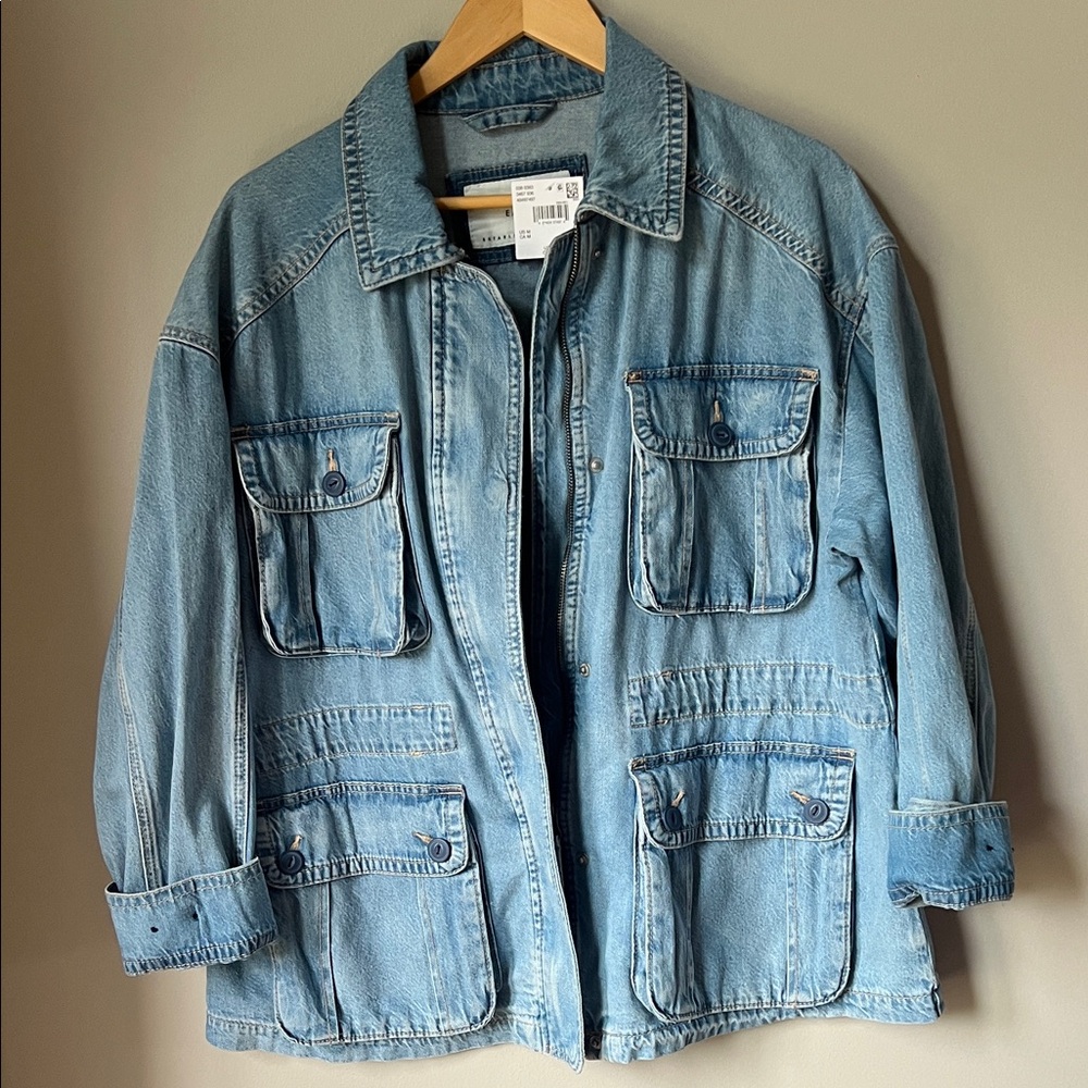 American Eagle light Blue Denim oversized Jacket with draw string